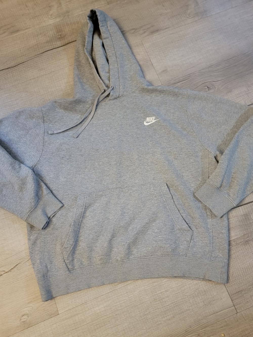 Nike Men's Gray Pullover Hoodie Sweatshirt
